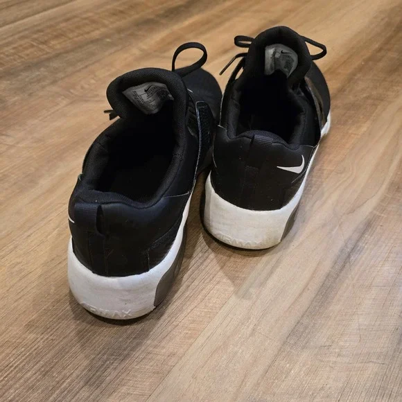 Nike Air Max Bella Black & White Athletic Sneakers Womans Size 11 - Picture 4 of 7